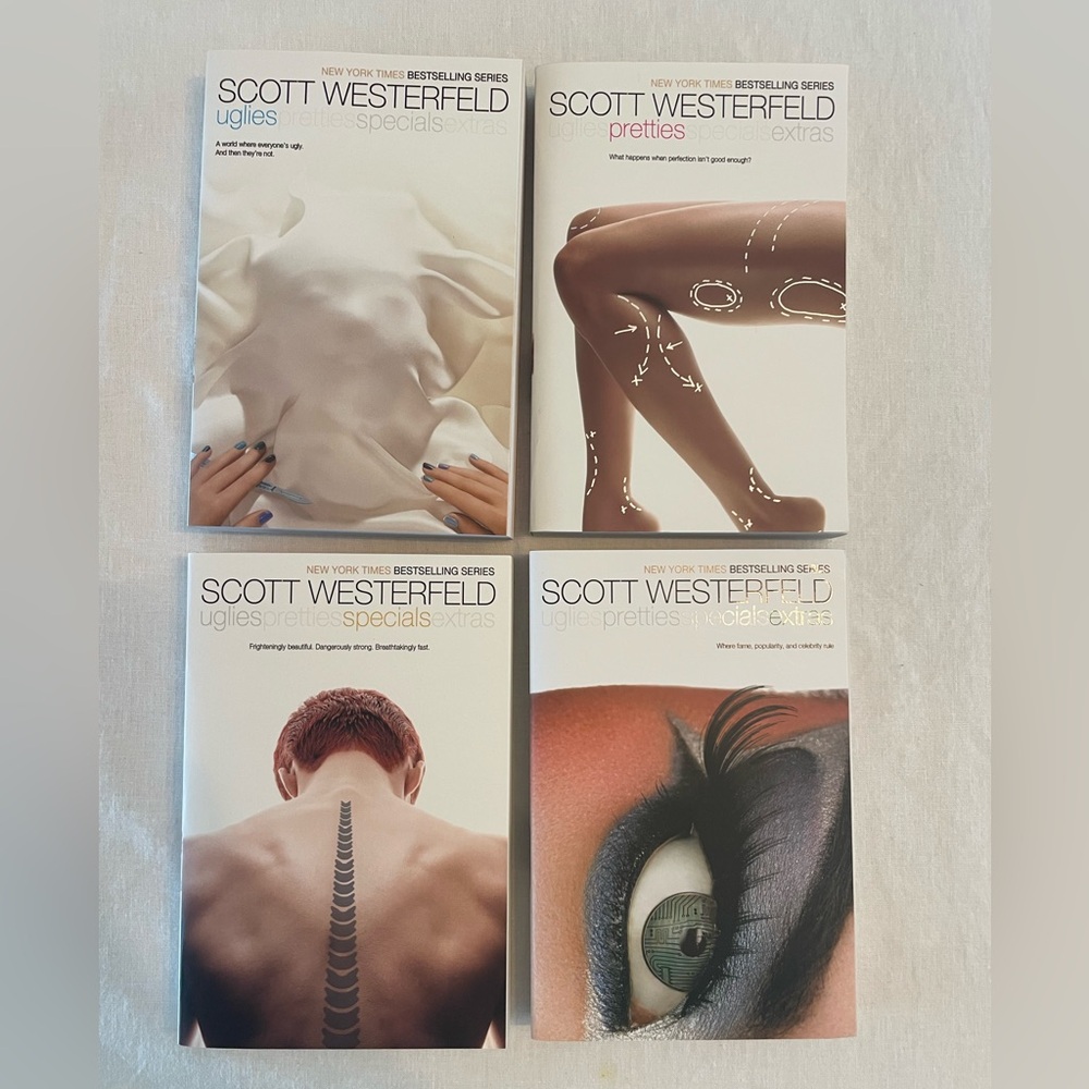 Uglies by Scott Westerfeld Paperback Box Set Books 1-4